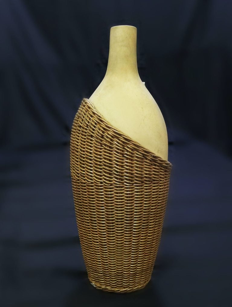 Anala Vase Ceramic